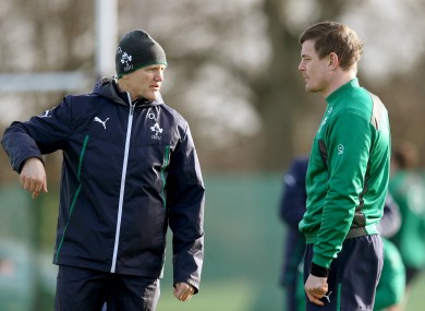 Schmidt chats with Brian O'Driscoll during Ireland training.