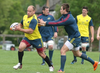 BJ Botha tries to out-pace Gerhard van den Heever in training (file photo).